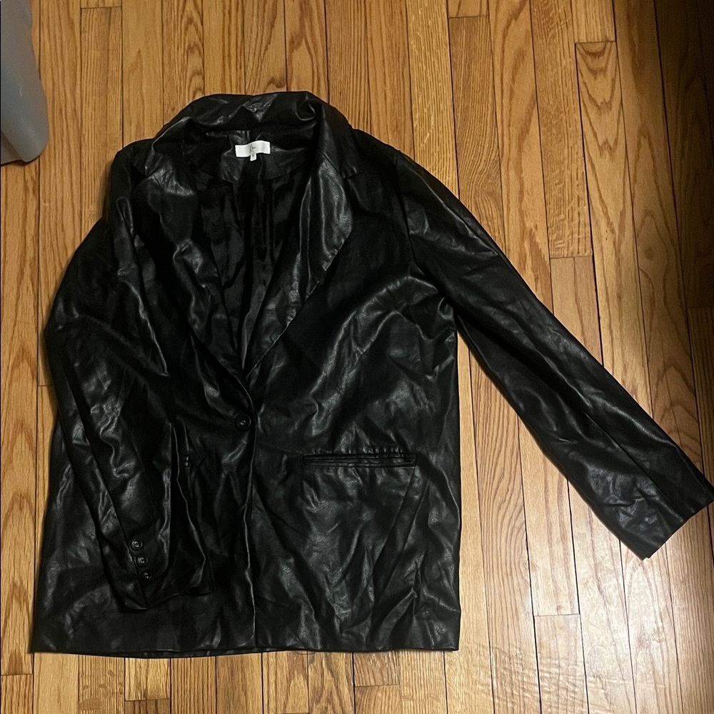 Elegant Black Faux Leather Blazer